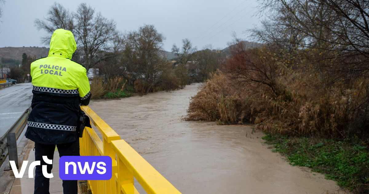 Code Rood Weer Aanhoudend slecht weer en wateroverlast in Spanje en Portugal, code ...