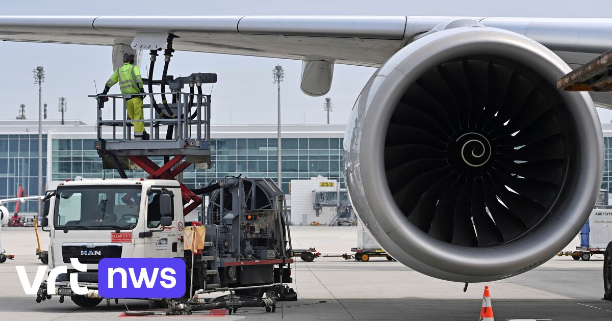 Closed Hormuz Strait cuts off air fuel supplies: what does that mean for your well-deserved holiday?