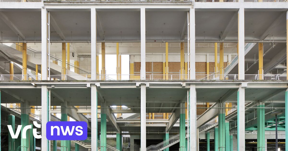 Belgian architects win largest European architecture award for conference center in Charleroi