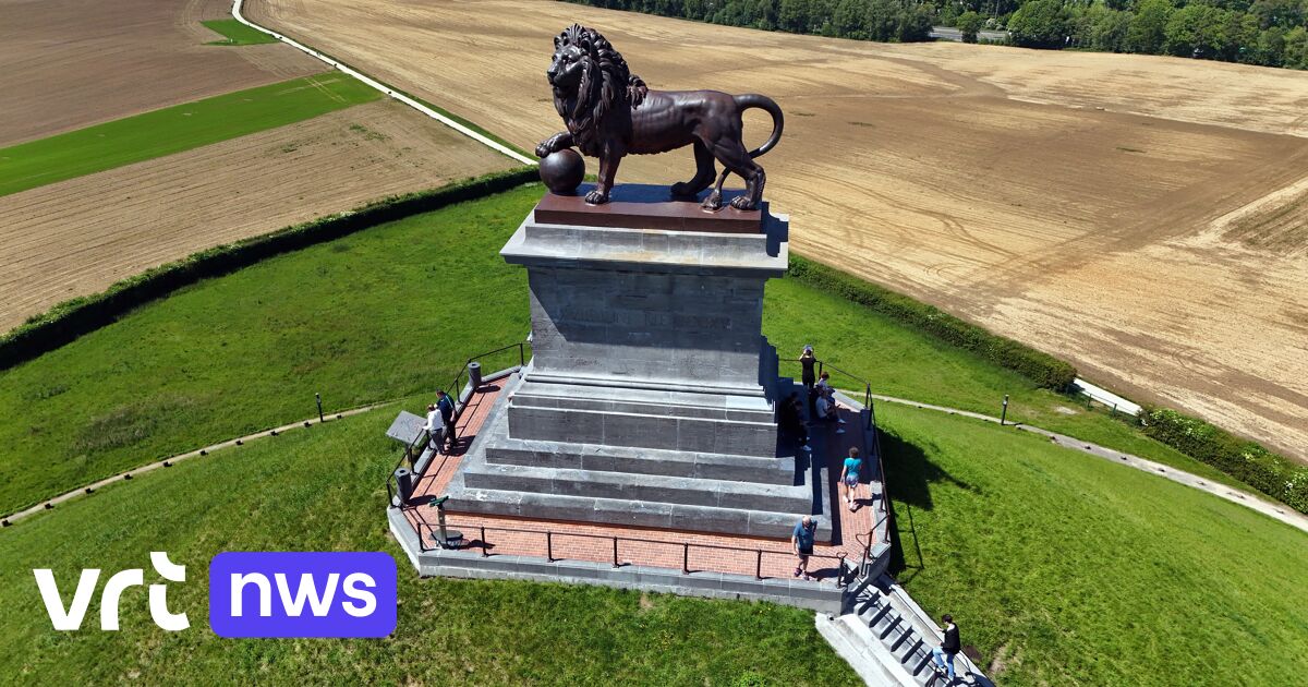 Die Renovierung des Löwen von Waterloo zum 200. Geburtstag ist abgeschlossen
