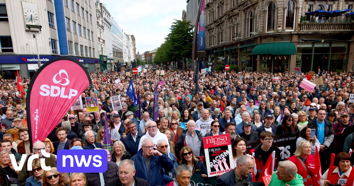 Duizenden op antiracismebetoging in Belfast na rellen