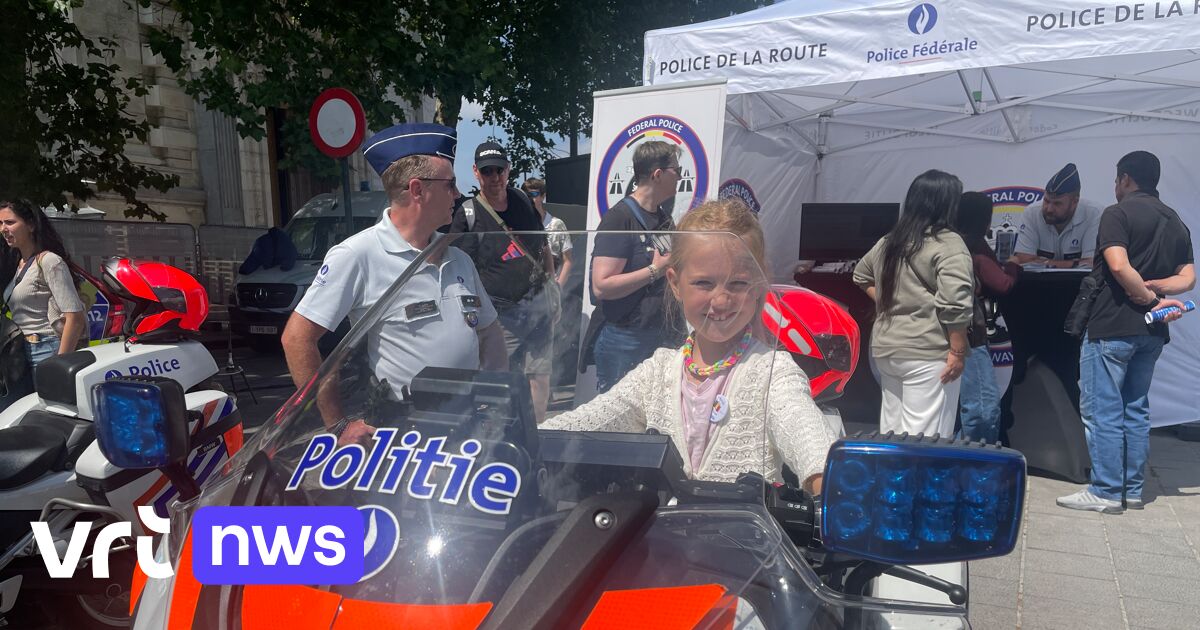 Belgian holiday attracts large crowds in Brussels