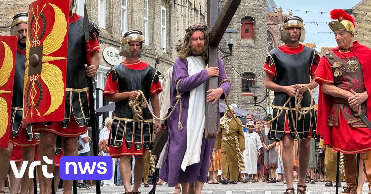 Annual centuries-old Penitential Procession held in Veurne