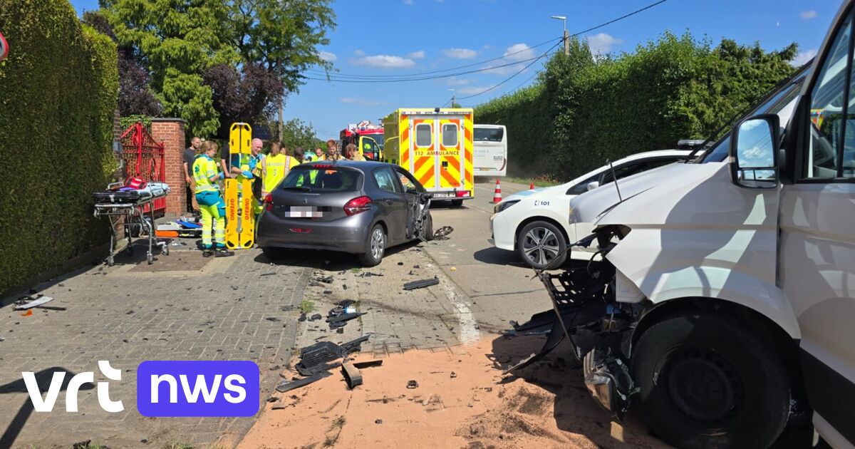 Bestuurster zwaargewond na aanrijding met bestelwagen in Kieldrecht