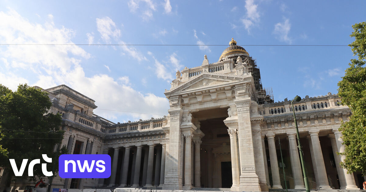 Nach 40 Jahren ist die gesamte Fassade des Brüsseler Justizpalastes endlich vom Gerüst befreit: Ist das Ende der ewigen Baustelle in Sicht?