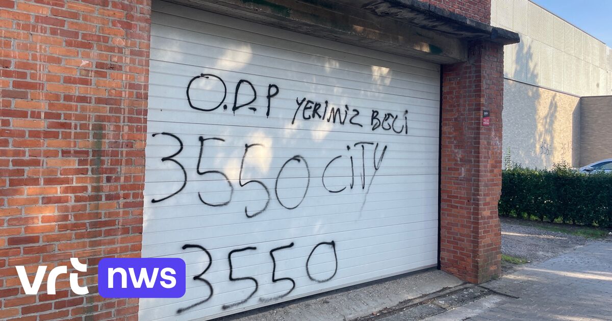 Graffiti met postnummers roept vragen op in Koersel | VRT NWS Nieuws