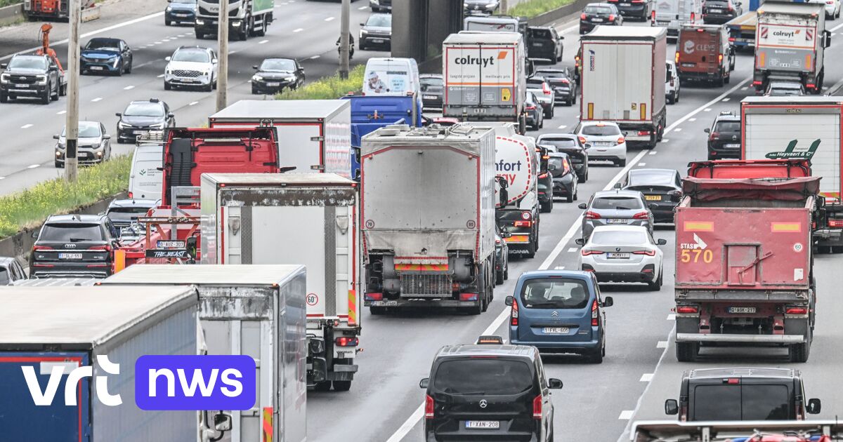 La réduction des émissions de CO₂ en Flandre stagne : le transport reste responsable d’un quart des émissions | VRT NWS: le site d'information de référence