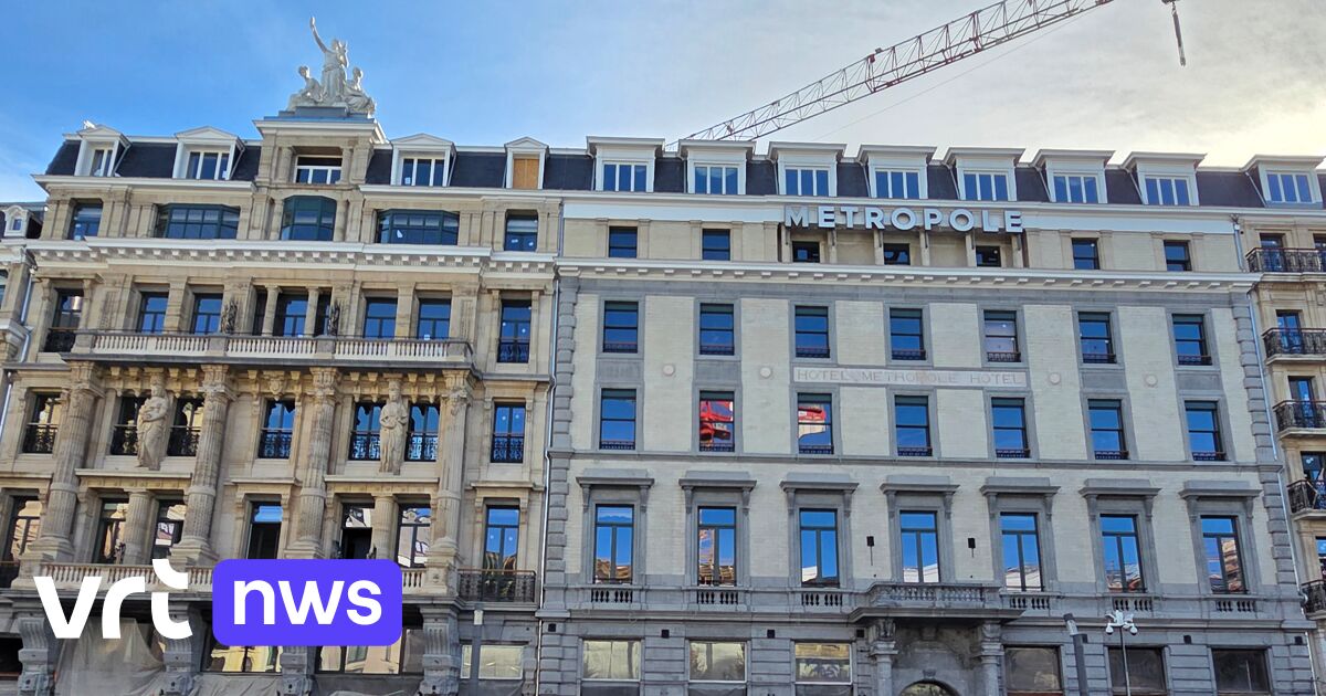 Die Fassade des Hotel Métropole in Brüssel erstrahlt wieder in voller Pracht