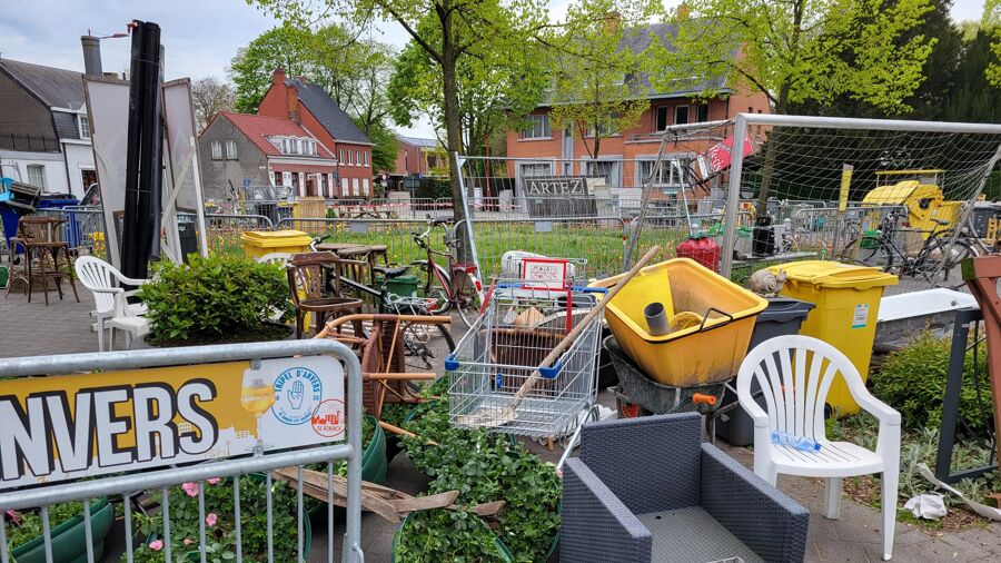 Poortje Pik" in Rijkevorsel relatief rustig verlopen: "Wel opnieuw  brievenbussen meegenomen" | VRT NWS Nieuws