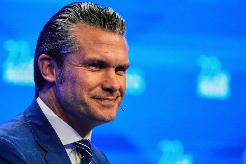 Foto Pete Hegseth Copyright 2025 The Associated Press. All rights reserved.