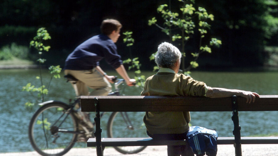 Verhoging pensioenleeftijd tot 66 jaar levert de overheid al 100 miljoen euro op | VRT NWS: nieuws