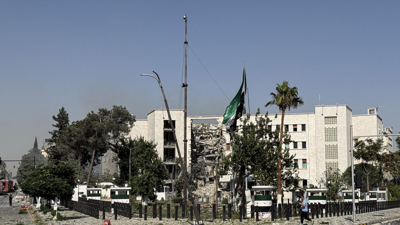 Foto Israël heeft onder meer het Syrische ministerie van Defensie 3 keer gebombardeerd. Foto: Getty Images