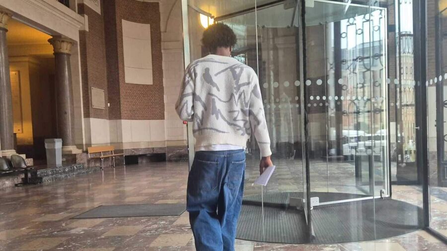 Man uit Leuven krijgt 4 jaar cel met uitstel voor diefstallen en afpersing autistische jongen