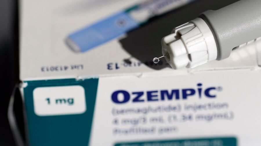 zepbound vs semaglutide reddit Anyone considering switch to Zepbound (Mounjaro for weight loss)? : r/ Semaglutide