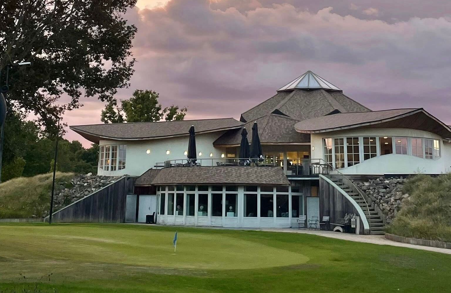 Uitbating golfclub legt boeken neer