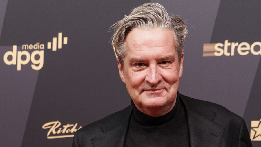 Radio- en tv-presentator Hans Otten (55) overleden: "Bijzondere televisiemaker die zijn tijd ver vooruit was" | VRT NWS Nieuws