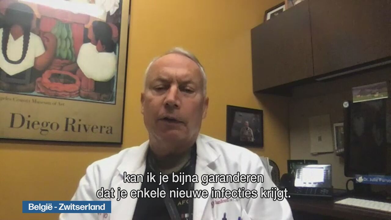 Hondurese voetballer neemt geen risico's en voetbalt met ...