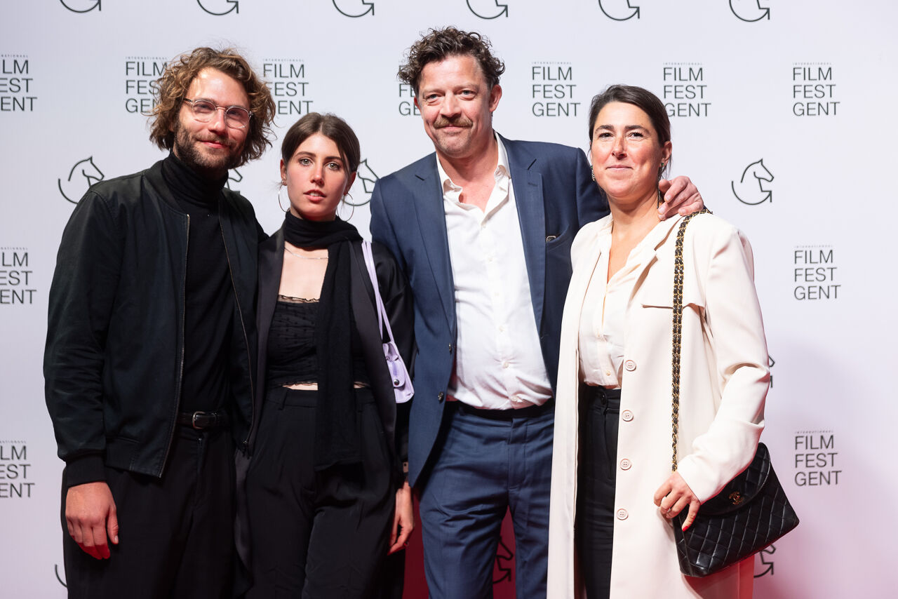 Actor Ben Seagers (second from right) and director Lenny van Wessemiel (right) Actor Ben Seagers (second from right) and director Lenny van Wessemiel (right)