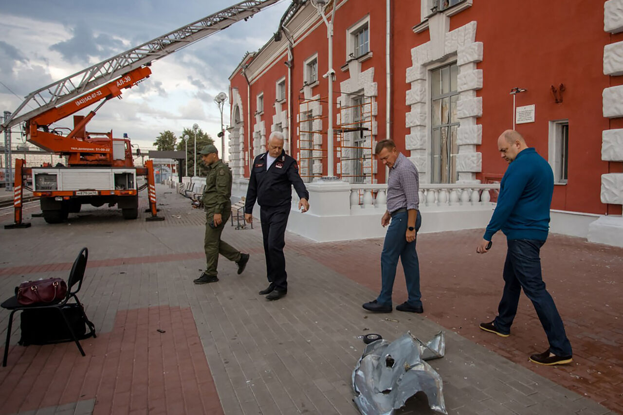 Vijf Gewonden Bij "Oekraïense Droneaanval" Op Treinstation In Russische ...