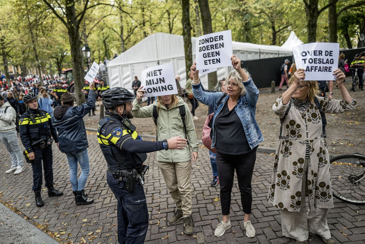 Bekijk Dit Was Prinsjesdag In Nederland Koning Meermaals Uitgefloten