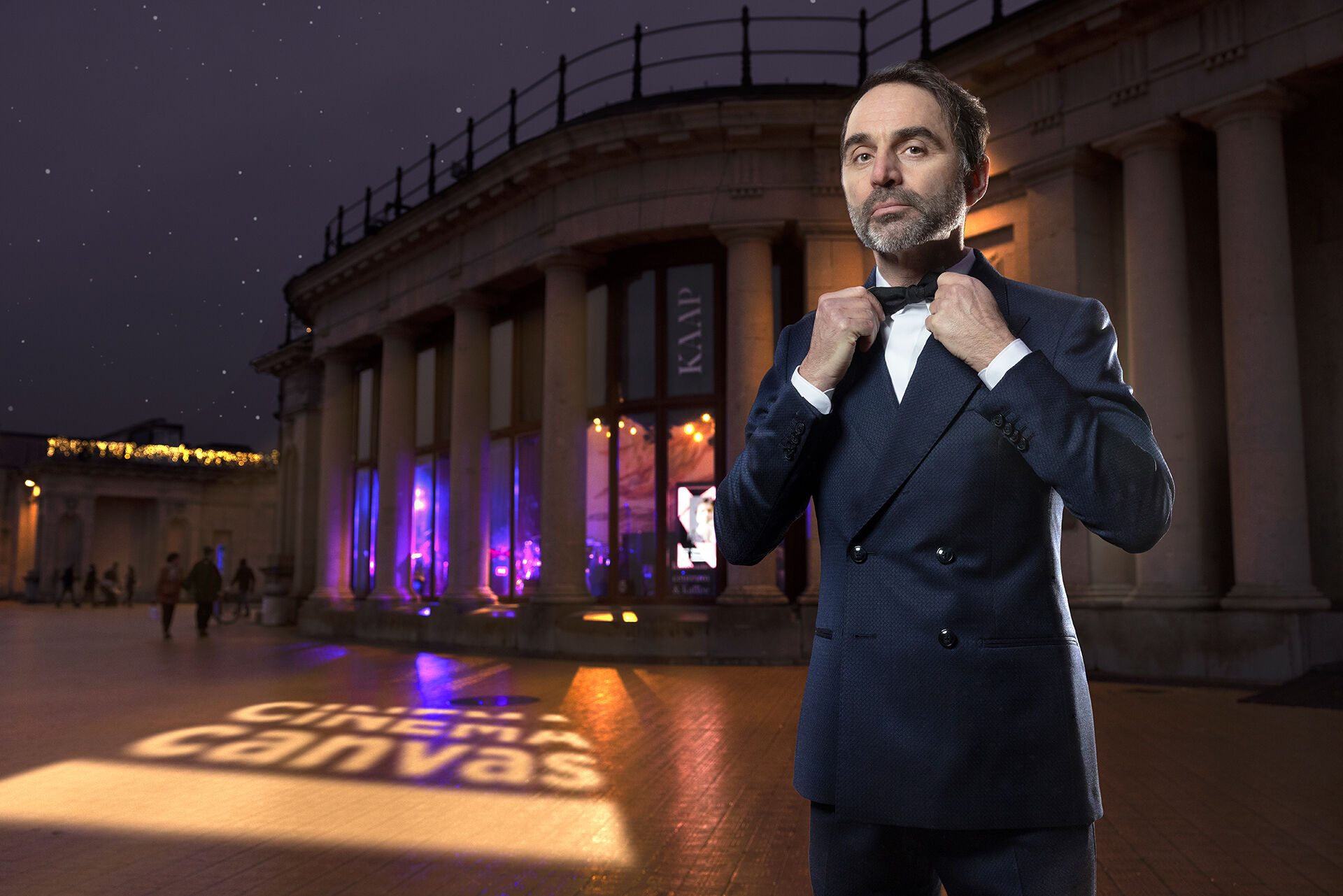 Cinema Canvas VRT MAX