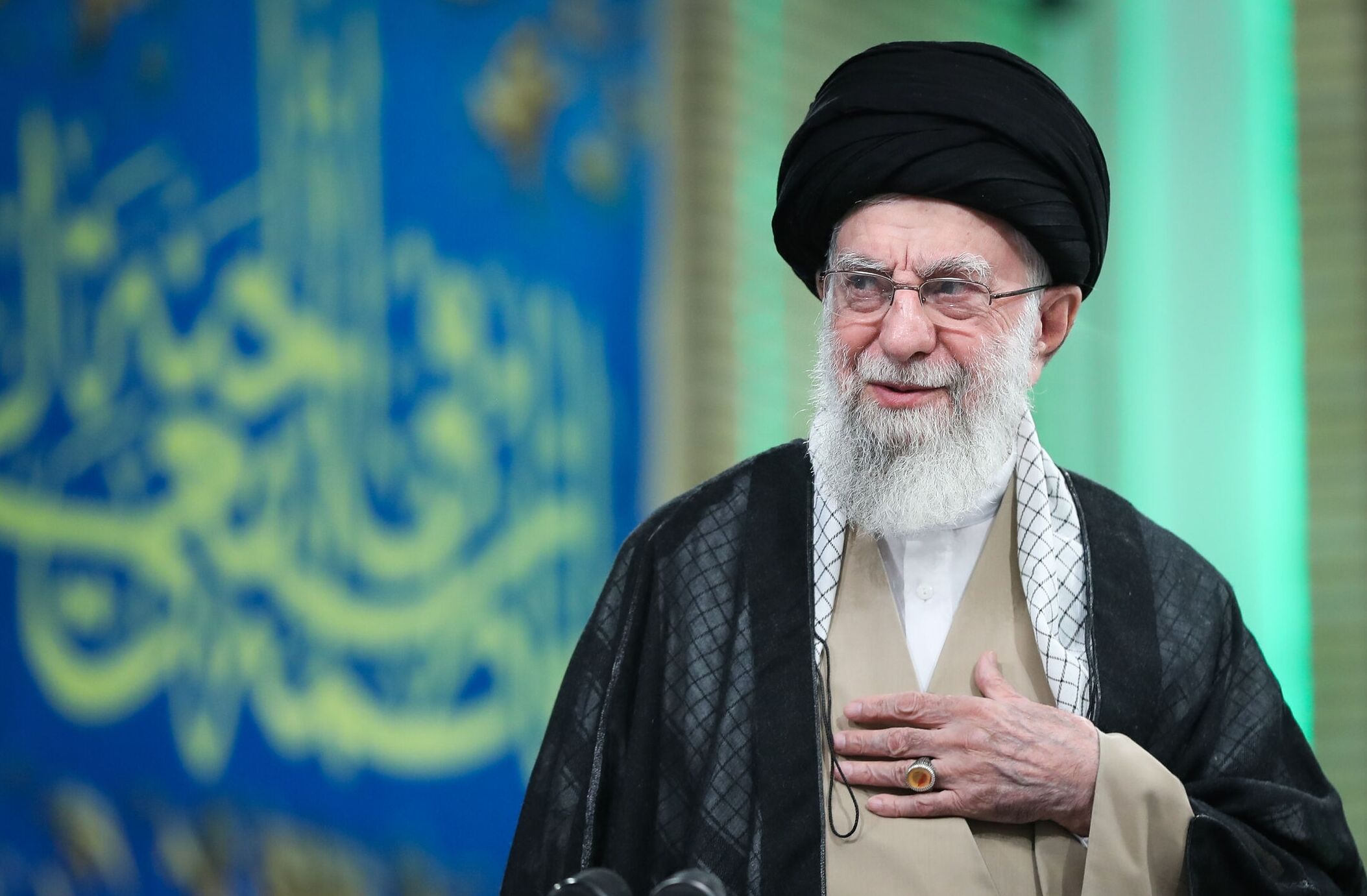 Religieus leider, opperbevelhebber en 37 jaar met ijzeren hand geregeerd: dit was ayatollah Ali Khamenei (86)