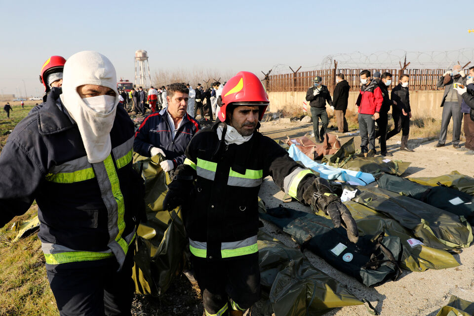 Oekraïens Vliegtuig Met 176 Mensen Aan Boord Neergestort Bij Teheran ...