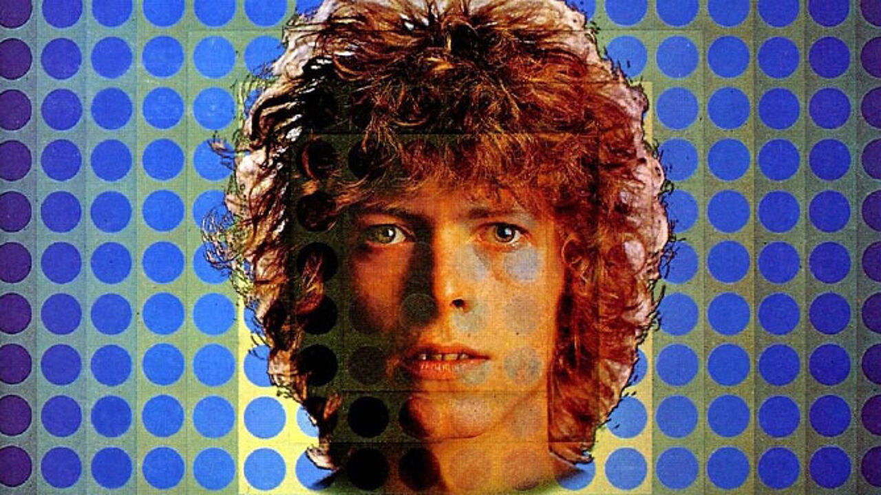 David bowie's space oddity. David Bowie 1969. David Bowie Space Oddity 1969. Дэвид Боуи Спэйс Оддити. David Bowie Space Oddity album.