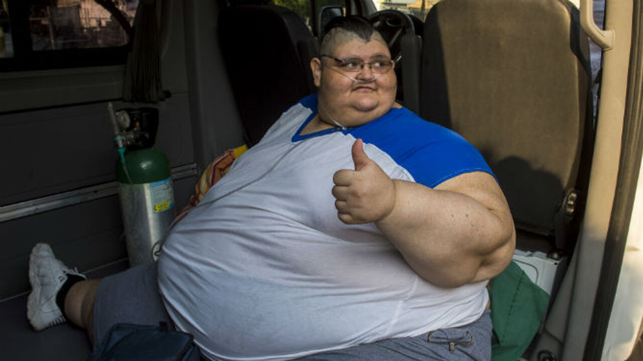 Dikste man ter wereld wordt geopereerd | VRT NWS: nieuws