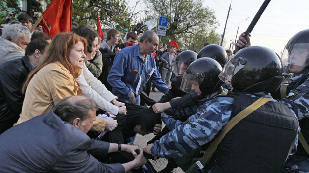 Почему сегодня в украине. Беспорядки на Болотной площади 2012. Столкновения на Болотной. Болотная площадь Москва беспорядки.
