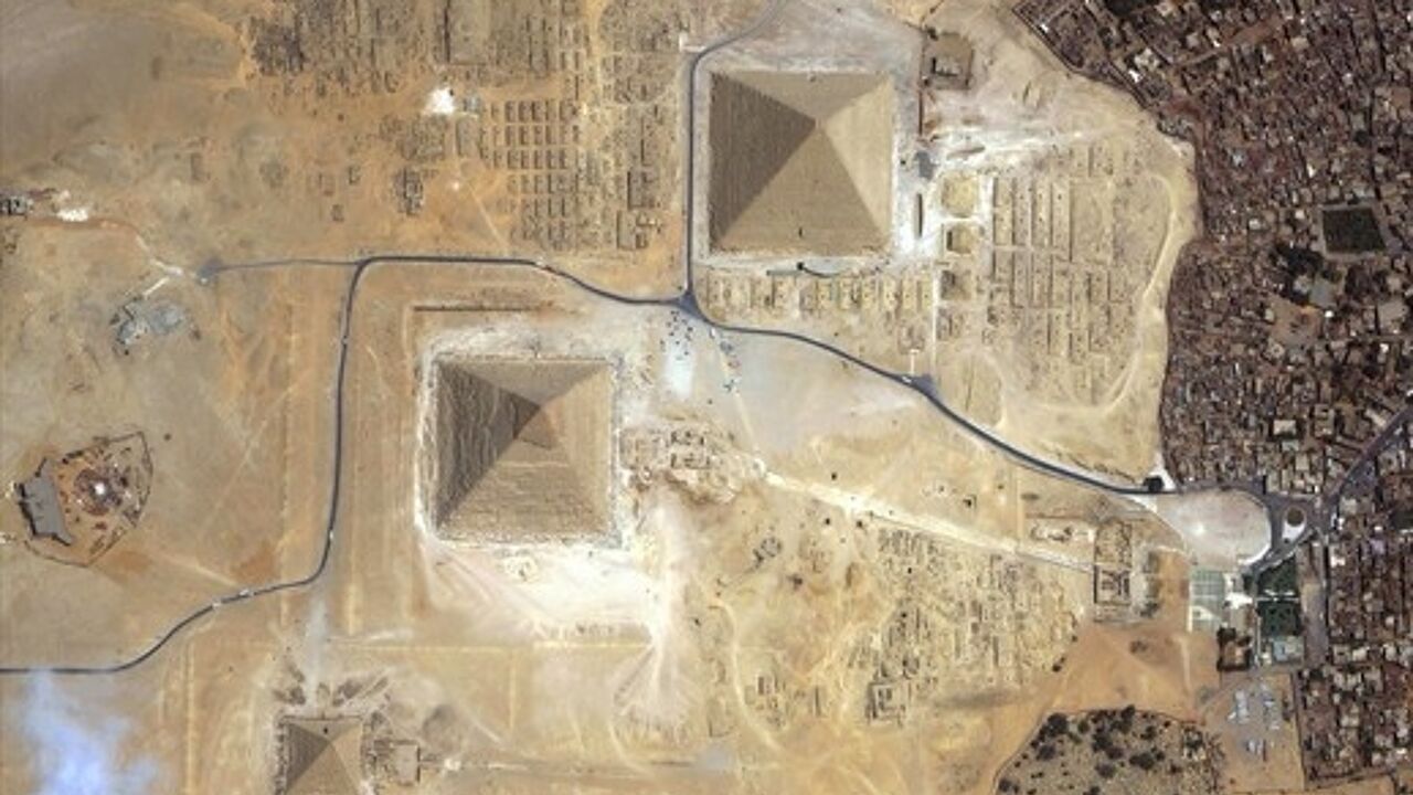 египетские пирамиды со спутника