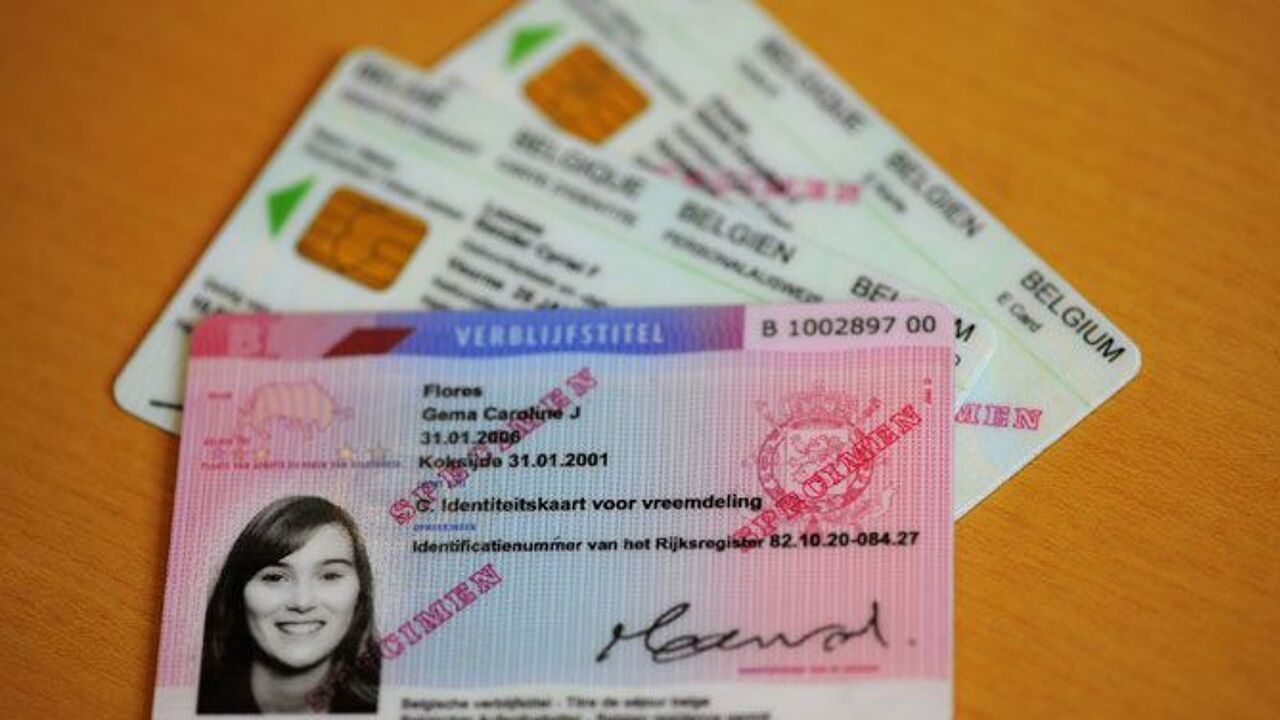 Grondwettelijk Hof retributie voor verblijfsvergunning blijft grotendeels behouden VRT NWS Grondwettelijk Hof retributie voor verblijfsvergunning blijft grotendeels behouden VRT NWS