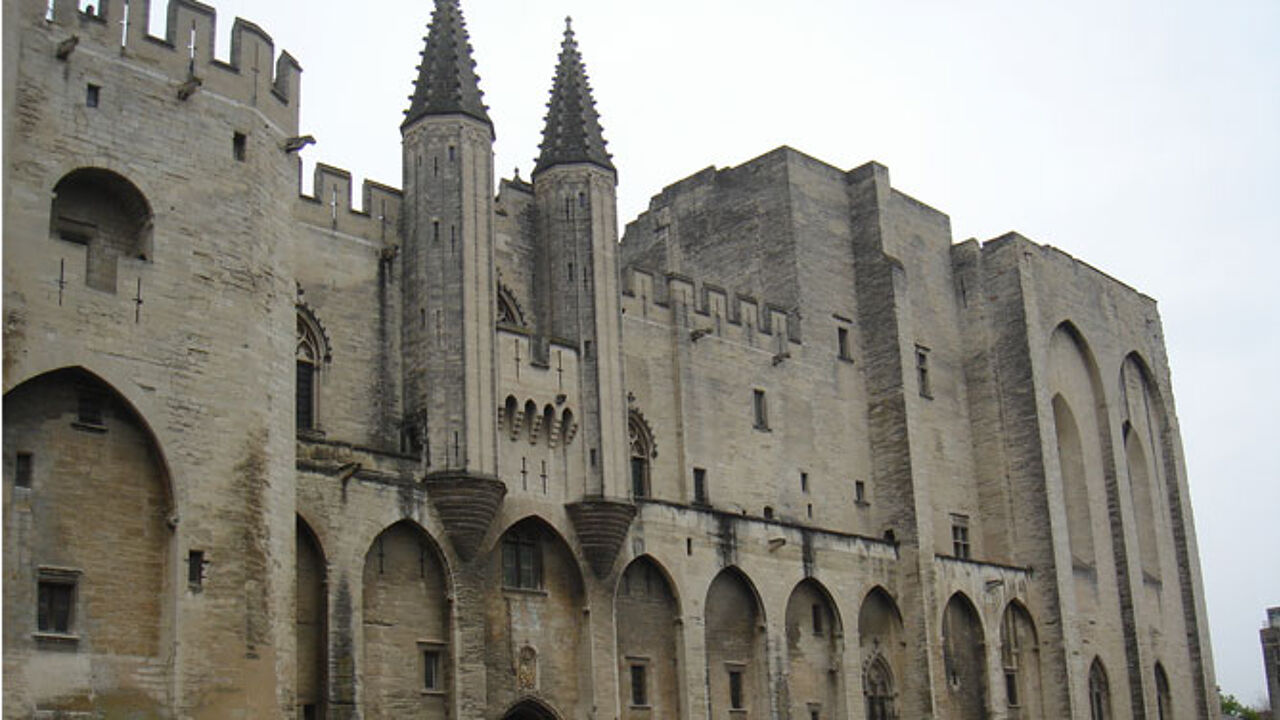 Wie was de eerste echte paus? | VRT NWS: nieuws