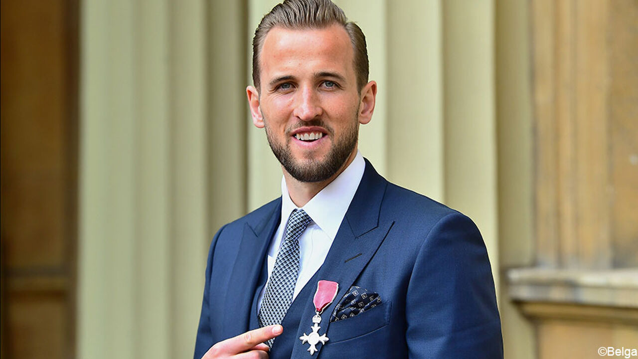 Prins William maakt Harry Kane lid