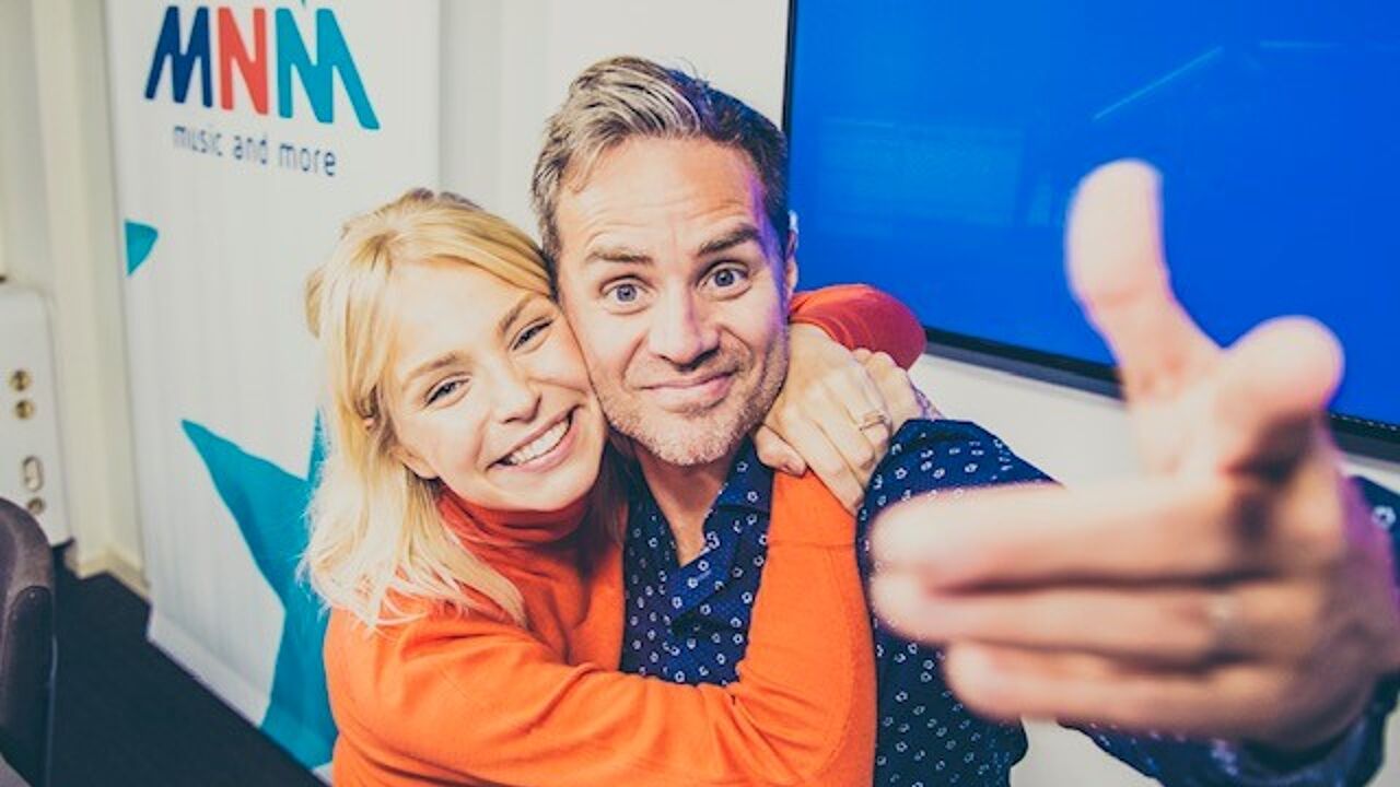 Julie Van den Steen stopt als MNM-dj en sidekick van Van de Veire: 