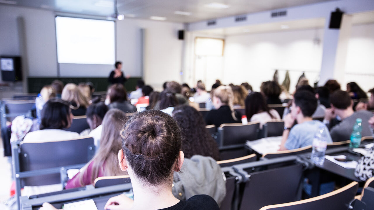 Zet De Woke-beweging De Academische Wereld Onder Druk? "Geen Probleem ...