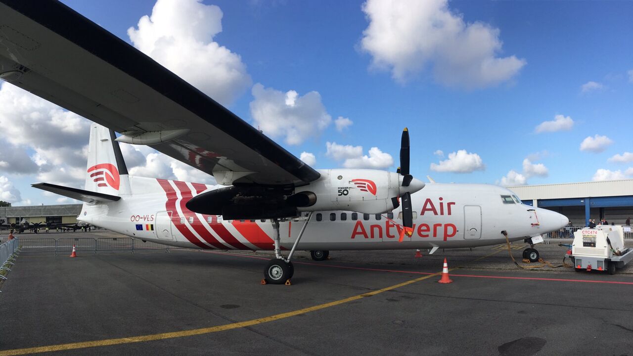 Erster Linienflug der Air Antwerp von Antwerpen nach London VRT NWS