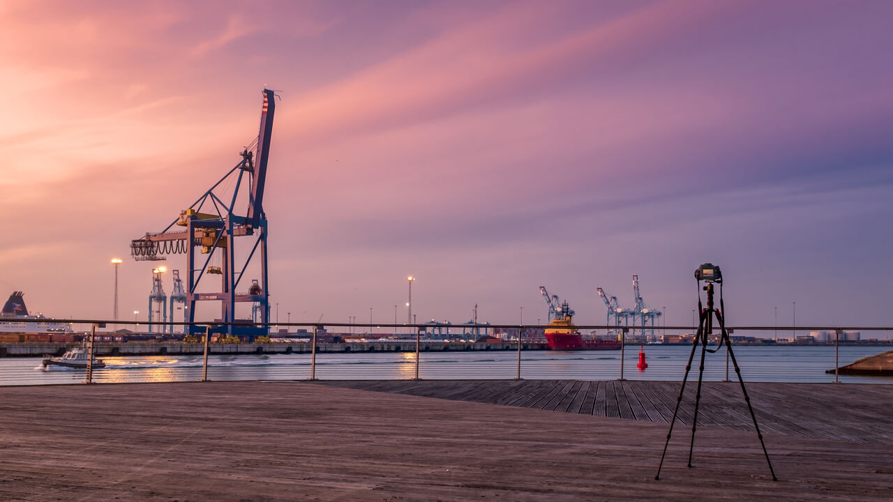 Im Hafen von Zeebrügge wird ein ruhiger Brexit-Start erwartet | VRT NWS