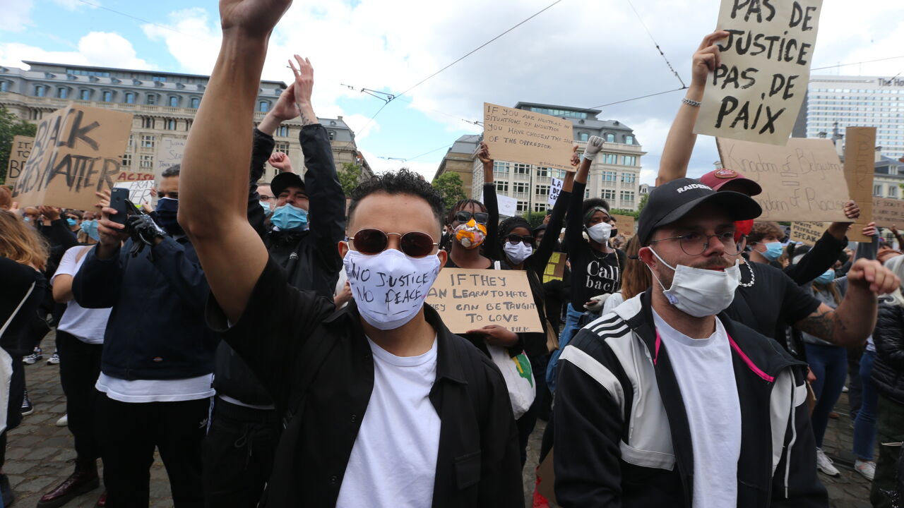 В европе началось. Демонстрации в Европе. Митинги в Европе. Массовые протесты в Европе. Митинги в США.