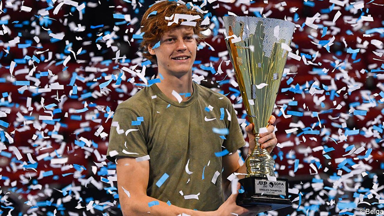 Jannik Sinner is eerste speler geboren in 21e eeuw die ATP-toernooi