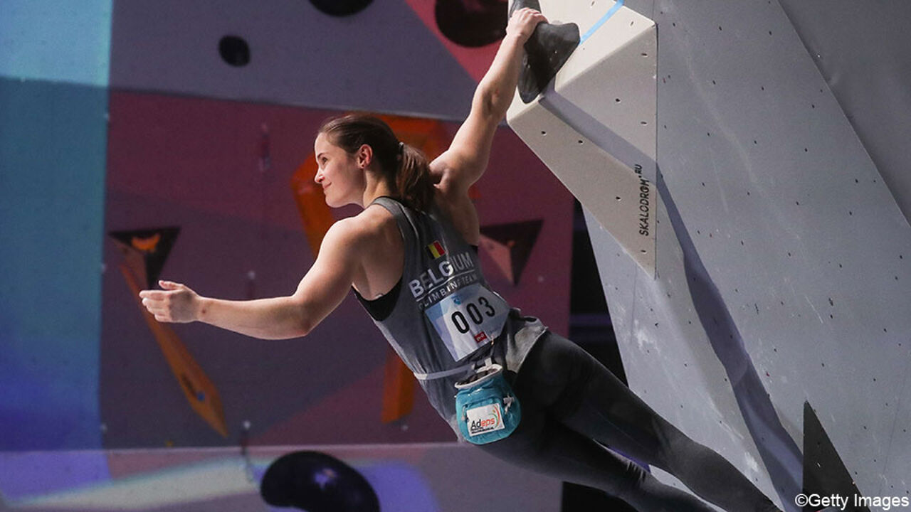 Chloé Caulier verovert zilver op EK muurklimmen in de bouldercompetitie