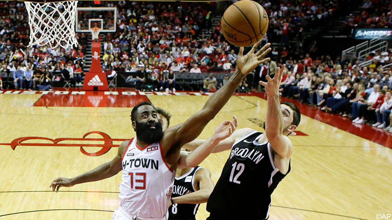 Opmerkelijke transfer in de NBA: topscorer James Harden ...