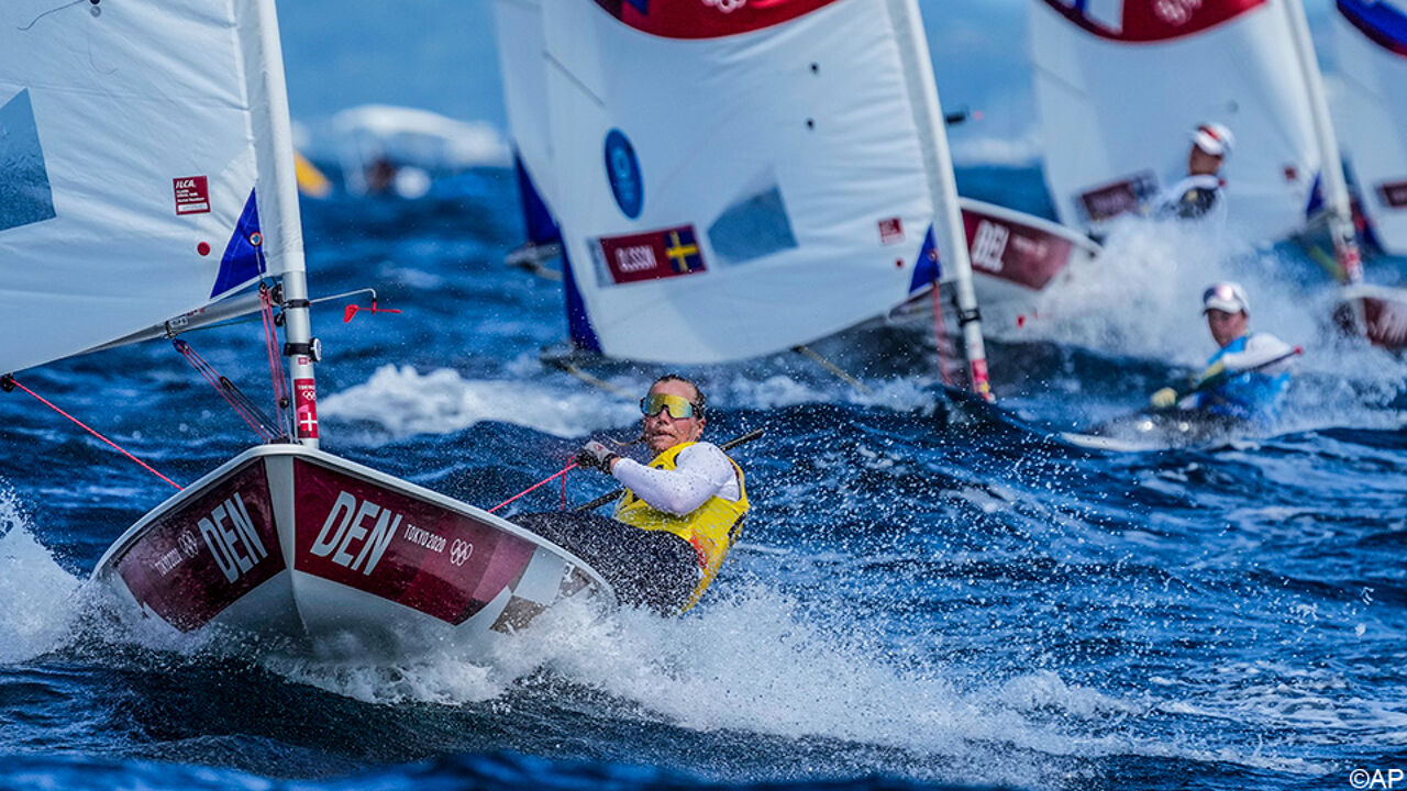 De Deense Rindom begint als leidster aan de medaillerace.