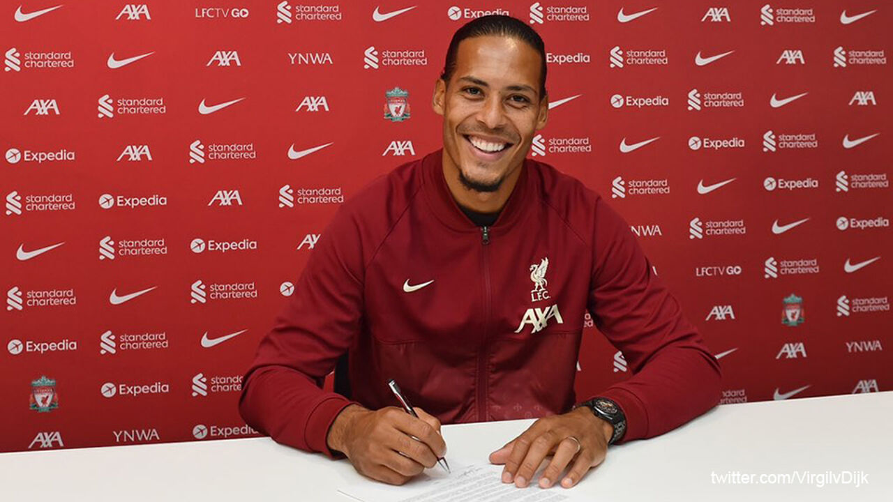 Virgil van Dijk tekent nieuw contract bij Liverpool en lijkt klaar voor  zaterdag | Sporza