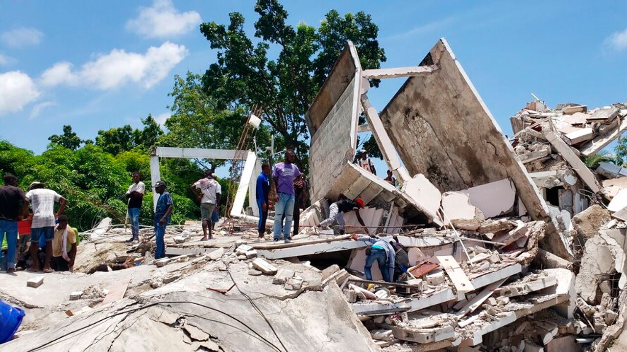 Zeker 227 Doden Bij Zware Aardbeving In Haïti, Maar Vrees Voor Veel ...