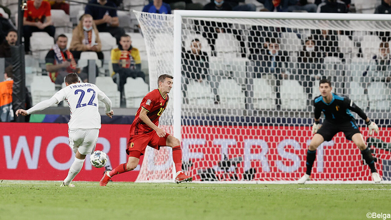 Theo Hernández knalde Les Bleus in de 90e minuut op voorsprong.
