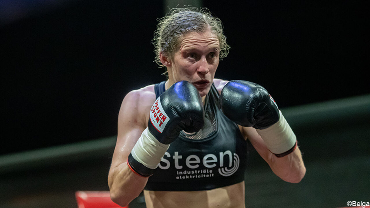 Delphine Pearson wins first world title again: ‘If he fails, it might be time for a farewell camp’ |  boxing