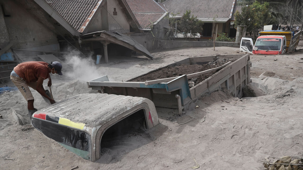 Dodentol Na Vulkaanuitbarsting Op Het Indonesische Eiland Java Loopt Op ...