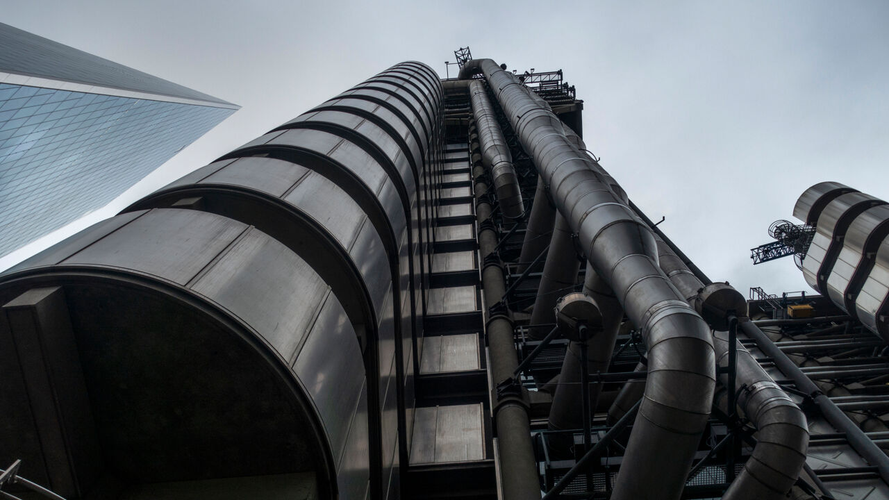The Lloyd's office in London reminds us of an oil refinery. The Lloyd's office in London reminds us of an oil refinery.