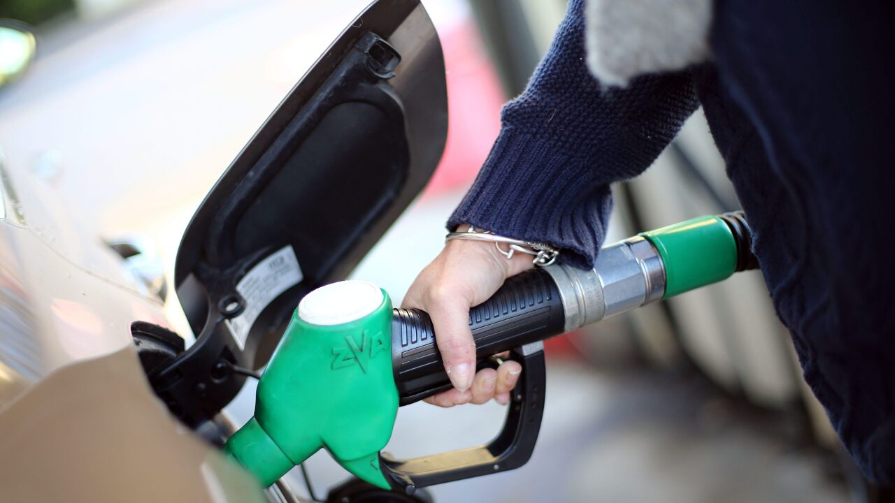 Dieselprijs Zakt Opnieuw Onder De 2 Euro, Ook Lpg En Stookolie ...